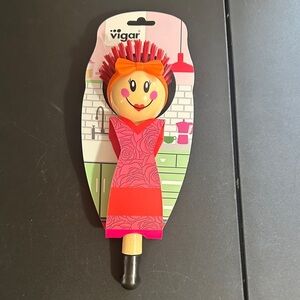 Vigar girl scrub brush for kitchen